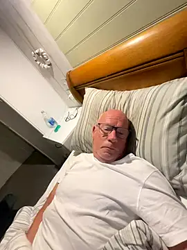 Snapshot of philefc chatting on 09/26/25, 07:23 philefc online show from 09/26/25, 07:23