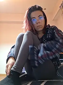 Anayssa  online show from 11/15/25, 09:00