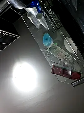 Anayssa  online show from 11/16/25, 09:04