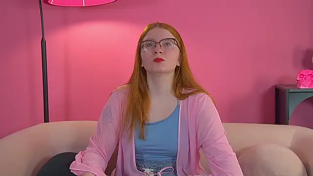 Snapshot of AliceAllisons chatting on 11/08/25, 06:29 AliceAllisons online show from 11/08/25, 06:29