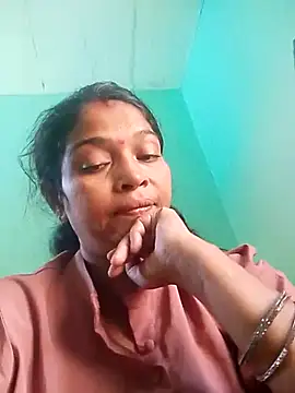 Snapshot of Chandrakanta-Devi chatting on 10/14/25, 03:51 Chandrakanta-Devi online show from 10/14/25, 03:51