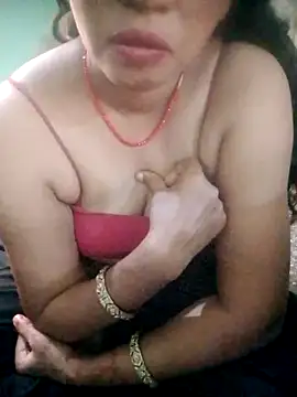 Snapshot of Chandrakanta-Devi chatting on 10/28/25, 04:38 Chandrakanta-Devi online show from 10/28/25, 04:38