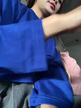 Snapshot of __BabyShowPublic__ chatting on 11/03/25, 08:04 BabyShowPublic online show from 11/03/25, 08:04