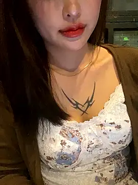 Snapshot of __BabyShowPublic__ chatting on 11/20/25, 01:33 BabyShowPublic online show from 11/20/25, 01:33