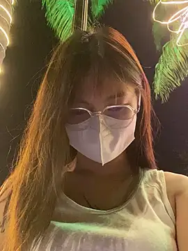 Snapshot of __BabyShowPublic__ chatting on 11/23/25, 03:56 BabyShowPublic online show from 11/23/25, 03:56