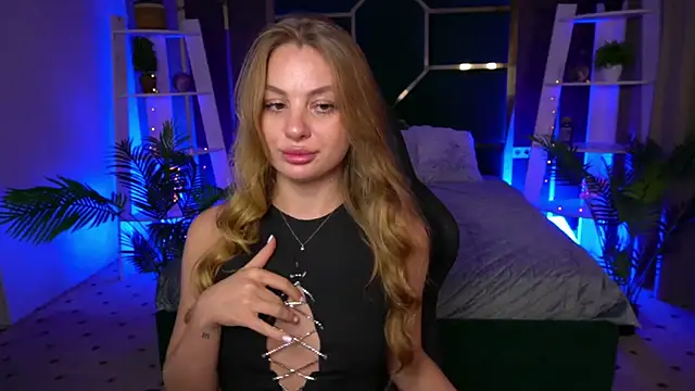 AngyyEyess online show from 11/22/25, 01:15