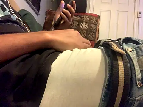 Snapshot of Insurance-03 chatting on 10/07/25, 07:05 Insurance-03 online show from 10/07/25, 07:05