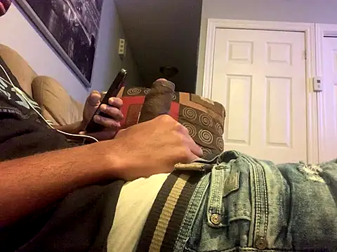 Snapshot of Insurance-03 chatting on 10/08/25, 05:27 Insurance-03 online show from 10/08/25, 05:27