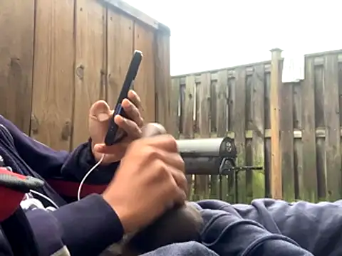 Snapshot of Insurance-03 chatting on 10/19/25, 09:26 Insurance-03 online show from 10/19/25, 09:26