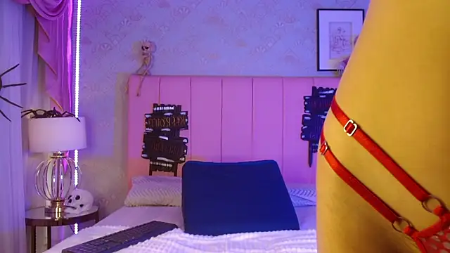 novaross online show from 10/28/25, 09:06