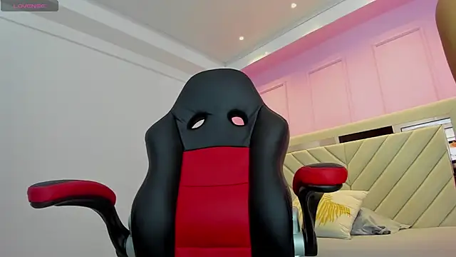 Snapshot of ALISSON_BARKER chatting on 11/01/25, 12:18 ALISSON BARKER online show from 11/01/25, 12:18