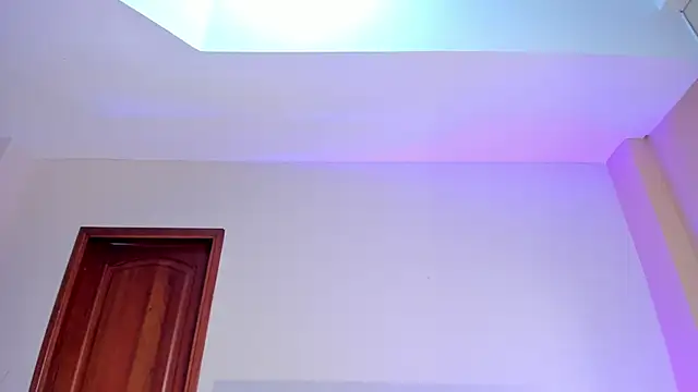 SerenaAveline online show from 11/04/25, 11:15