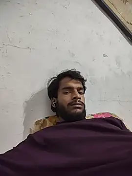 Snapshot of yashuuuu021 chatting on 10/23/25, 01:54 yashuuuu021 online show from 10/23/25, 01:54