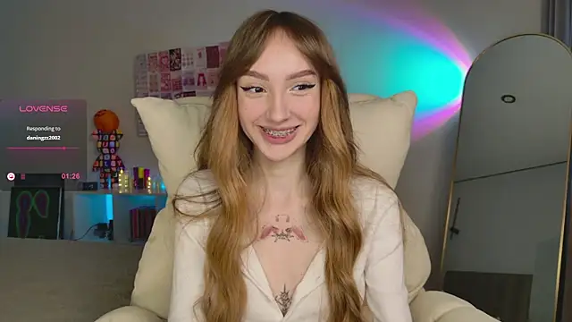 Lunainnk online show from 11/08/25, 01:17