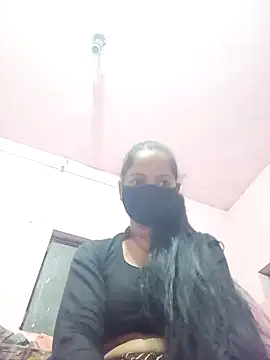 Snapshot of Mushkan_sharma chatting on 10/18/25, 05:35 Mushkan sharma online show from 10/18/25, 05:35