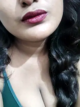 Snapshot of Cute_pinkii chatting on 09/14/25, 07:35 Cute pinkii online show from 09/14/25, 07:35