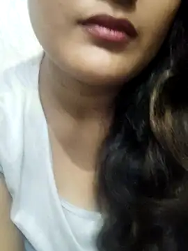 Snapshot of Cute_pinkii chatting on 10/26/25, 07:53 Cute pinkii online show from 10/26/25, 07:53