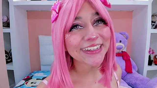 Snapshot of miss___chloe chatting on 09/16/25, 06:09 miss chloe online show from 09/16/25, 06:09