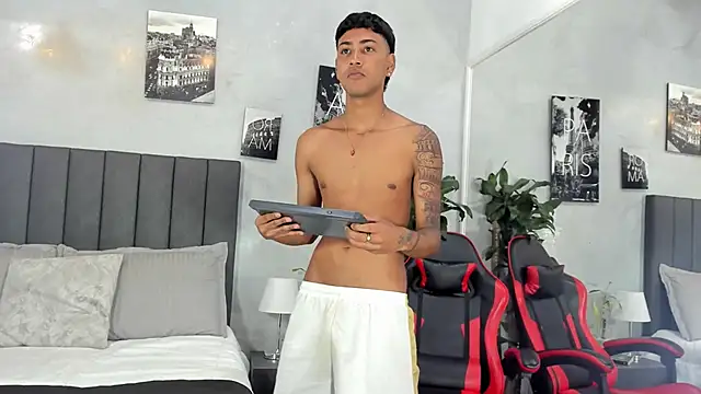 Snapshot of Denis_Carpenter chatting on 09/27/25, 07:52 Denis Carpenter online show from 09/27/25, 07:52