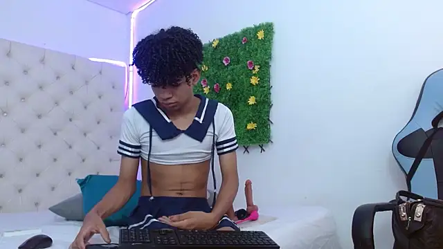 Ivone Rose  online show from 10/19/25, 12:39