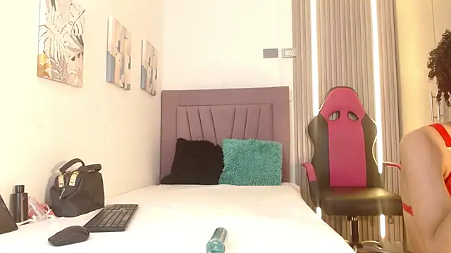 Ivone Rose  online show from 10/24/25, 12:34