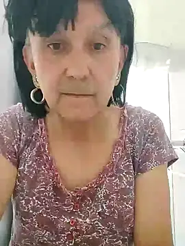 Snapshot of Emily_de_Carla chatting on 09/22/25, 04:20 Emily de Carla online show from 09/22/25, 04:20