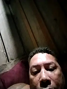 Snapshot of dsvrsa chatting on 10/01/25, 01:33 dsvrsa online show from 10/01/25, 01:33