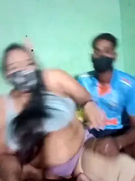 LoveOnStream online show from 10/13/25, 03:34