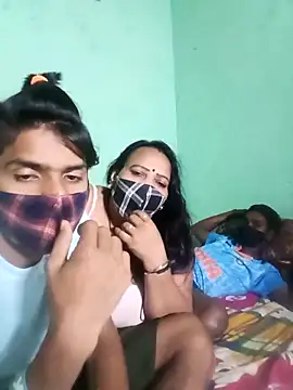 LoveOnStream online show from 10/15/25, 04:51