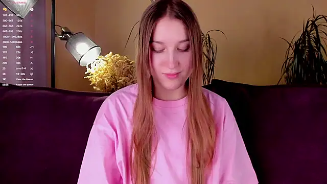 Snapshot of NanaMertins chatting on 10/17/25, 01:09 NanaMertins online show from 10/17/25, 01:09