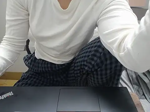 Lamoon 2k online show from 10/27/25, 02:59