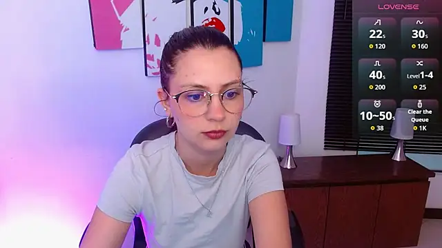 AlanaGarcia19 online show from 09/25/25, 11:36