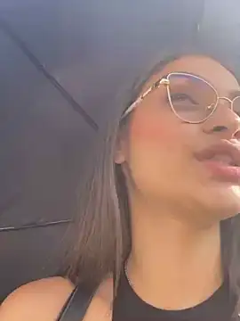 Hannacooper3 online show from 11/17/25, 07:52