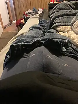 Snapshot of Mauro348 chatting on 10/19/25, 04:18 Mauro348 online show from 10/19/25, 04:18