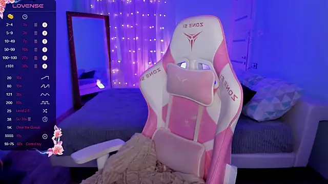 AnyaTaylor  online show from 10/25/25, 02:08