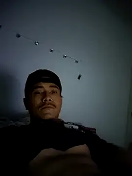 Snapshot of ernin2865 chatting on 10/30/25, 10:27 ernin2865 online show from 10/30/25, 10:27