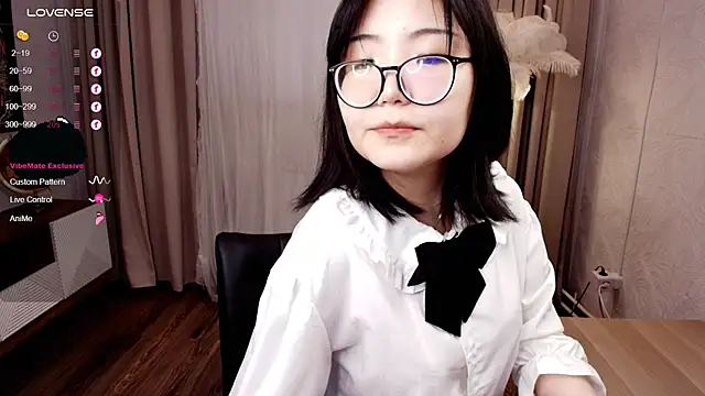 Snapshot of Erikawai chatting on 09/27/25, 03:55 Erikawai online show from 09/27/25, 03:55