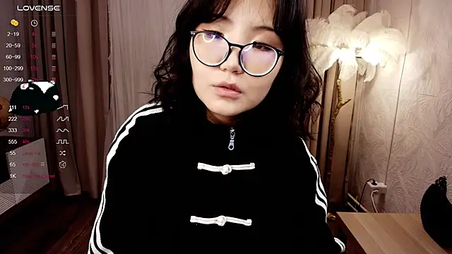 Snapshot of Erikawai chatting on 10/01/25, 02:06 Erikawai online show from 10/01/25, 02:06