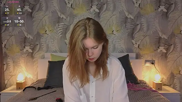 JulietteRain online show from 10/13/25, 04:07