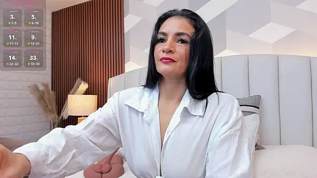 Mommy Naughty online show from 10/10/25, 11:09