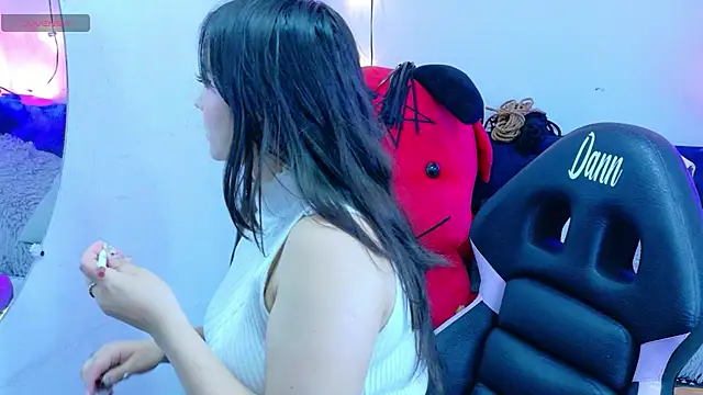 MiaVelvetDoll online show from 10/10/25, 01:21