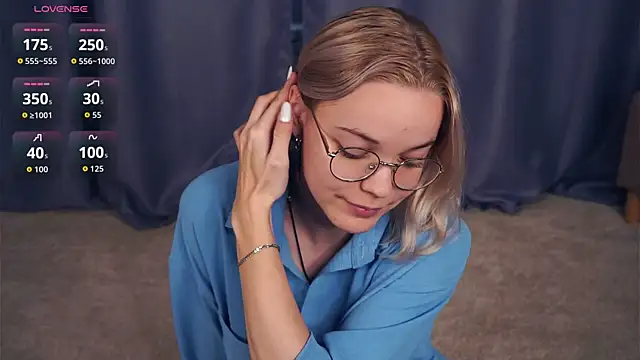 EdaKirkIin online show from 10/07/25, 06:21