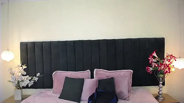 Snapshot of jhos_padill chatting on 10/21/25, 01:23 jhos padill online show from 10/21/25, 01:23