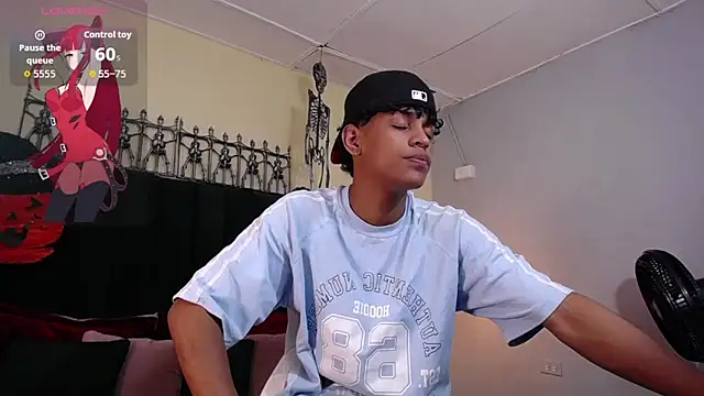 Snapshot of jhos_padill chatting on 11/04/25, 01:43 jhos padill online show from 11/04/25, 01:43