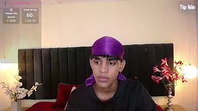 Snapshot of jhos_padill chatting on 11/12/25, 01:22 jhos padill online show from 11/12/25, 01:22