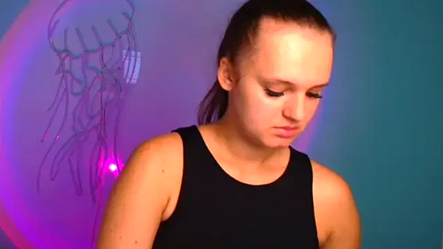 Aurora White online show from 09/09/25, 11:21