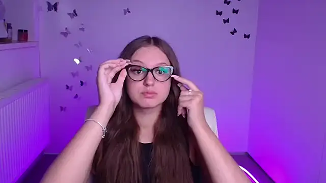 Aurora White online show from 09/10/25, 11:10