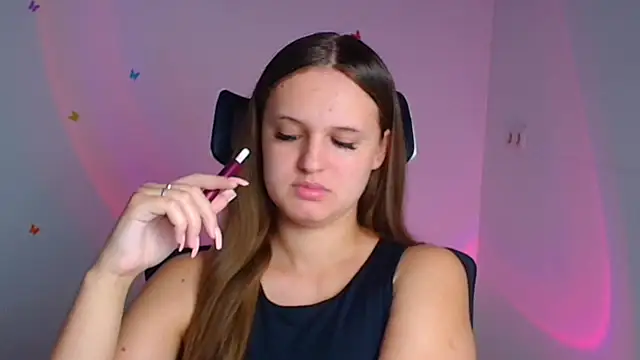 Aurora White online show from 09/15/25, 12:05