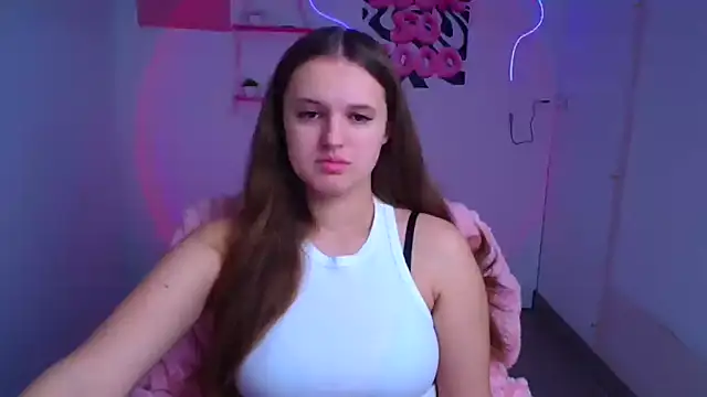 Aurora White online show from 11/04/25, 06:23