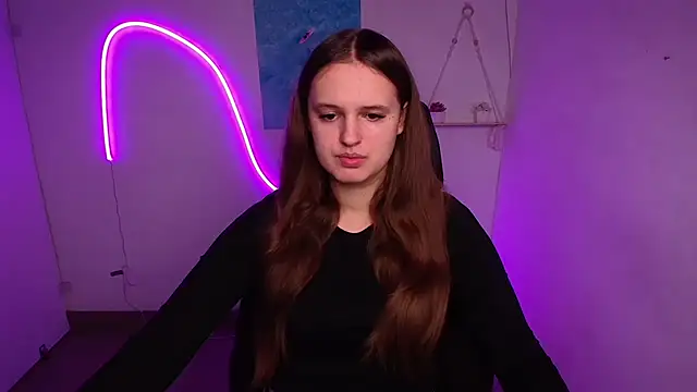 Aurora White online show from 11/06/25, 12:17